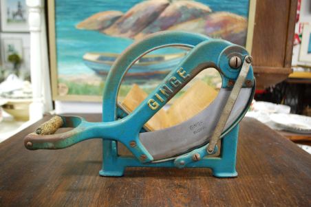 (n-6992) Vana leivalõikur GINGE (n-6992) Vana leivalõikur GINGE