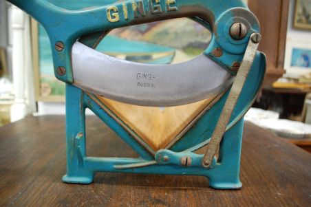 (n-6992) Vana leivalõikur GINGE (n-6992) Vana leivalõikur GINGE