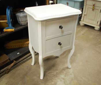 (L-658) Valge sahtlitega öökapp