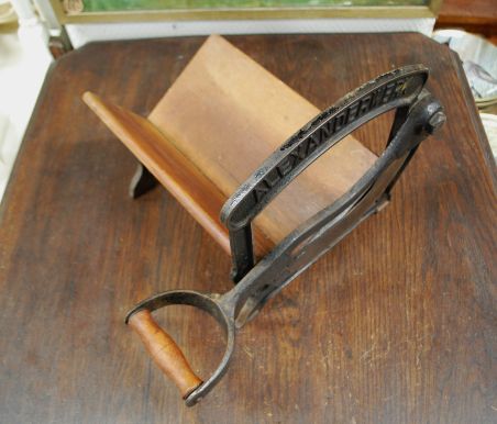 (n-6999) Vana leivalõikur ALEXANDERWERK