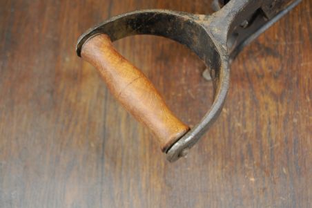 (n-6999) Vana leivalõikur ALEXANDERWERK