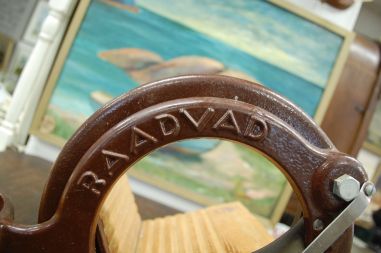 (n-7000) Vana leivalõikur RAADVAD