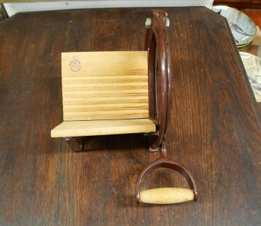 (n-7000) Vana leivalõikur RAADVAD