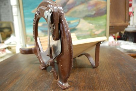 (n-7000) Vana leivalõikur RAADVAD