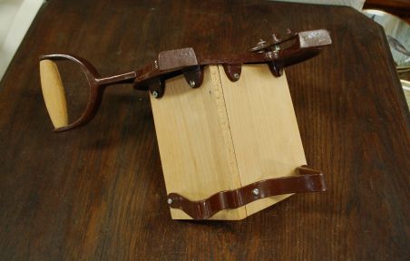 (n-7000) Vana leivalõikur RAADVAD