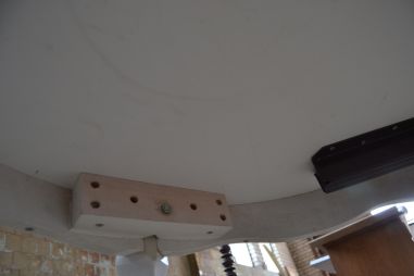 (L-663) Pikendatav ovaalne söögilaud