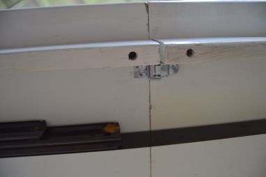 (L-663) Pikendatav ovaalne söögilaud