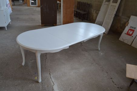 (L-663) Pikendatav ovaalne söögilaud (L-663) Pikendatav ovaalne söögilaud