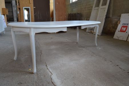 (L-663) Pikendatav ovaalne söögilaud (L-663) Pikendatav ovaalne söögilaud