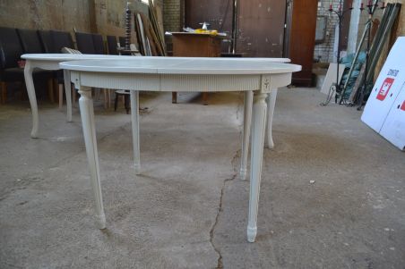 (L-674) Ümar kahe pikendusplaadiga söögilaud