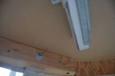 (L-674) Ümar kahe pikendusplaadiga söögilaud