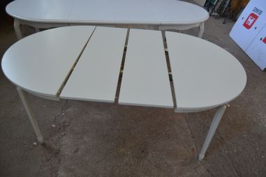 (L-674) Ümar kahe pikendusplaadiga söögilaud