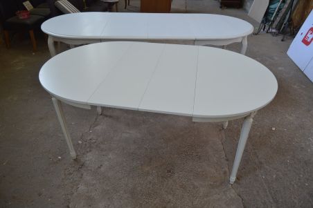 (L-674) Ümar kahe pikendusplaadiga söögilaud