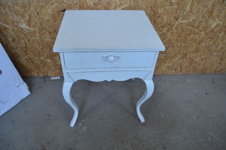 (L-676) Valge sahtliga lauake, kapp