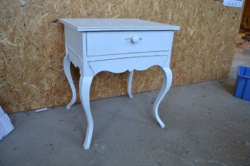 (L-676) Valge sahtliga lauake, kapp