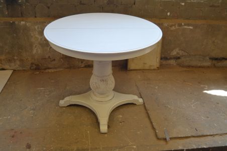 (L-677) Valge ümar muudetava kõrgusega  laud, kaks ühes - söögilaud ja diivanilaud