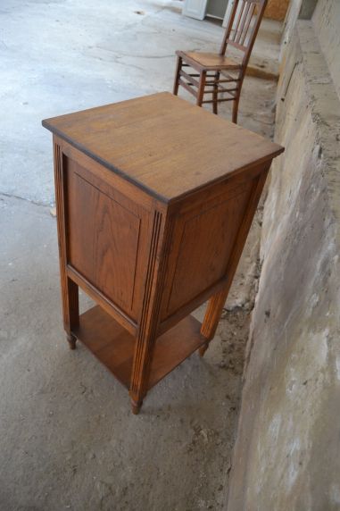 (n-7013) Vanem puidust öökapp