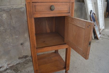 (n-7013) Vanem puidust öökapp (n-7013) Vanem puidust öökapp