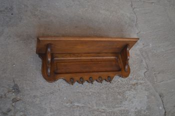 (n-7030) Mütsiriiuliga seinanagi