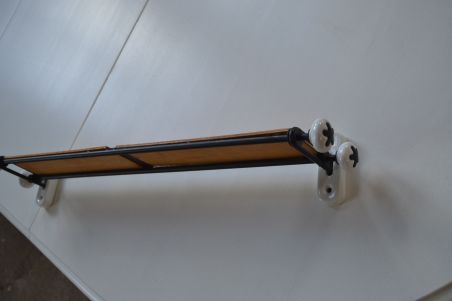 (n-7031) Seinanagi, keraamilised kinnitid (n-7031) Seinanagi, keraamilised kinnitid