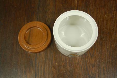 (n-7042) Bavaria Winterling Marktleuthen, mereteemaline kaanega toos