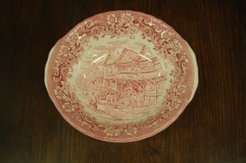 (n-7045) Royal Tudor Ware, " 17 Century England", kauss