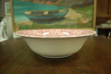 (n-7045) Royal Tudor Ware, " 17 Century England", kauss