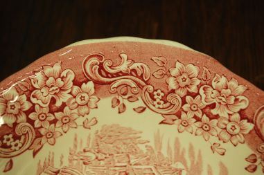 (n-7045) Royal Tudor Ware, " 17 Century England", kauss