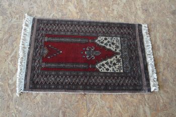 (v-113) Vaip 0,6x0,9 m