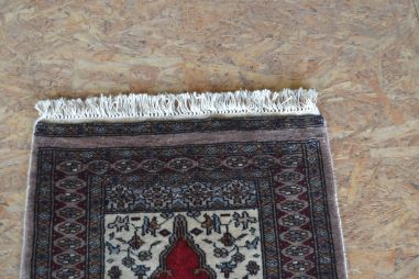 (v-113) Vaip 0,6x0,9 m