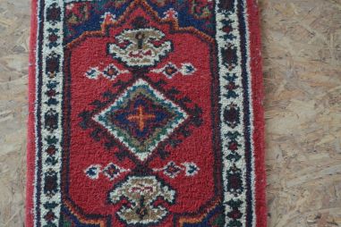 (v-117) Vaip 0,4x0,6 m