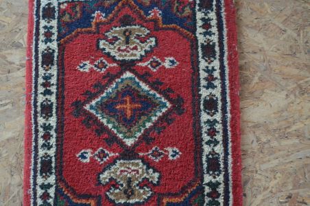 (v-117) Vaip 0,4x0,6 m