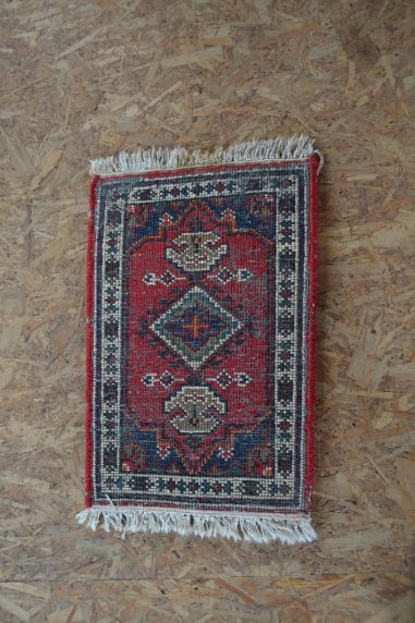 (v-117) Vaip 0,4x0,6 m