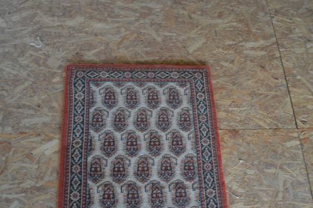 (v-124) Vaip 0,6x1,3 m