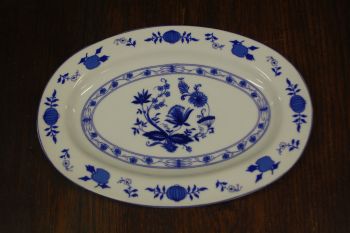 (n-7053) Chromolit Porzellan, sibulamustriga ovaalne vaagen