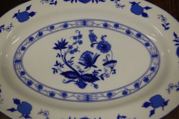 (n-7053) Chromolit Porzellan, sibulamustriga ovaalne vaagen 2