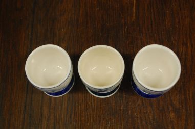 (n-7056) Delft Blue, käsitsimaalitud munatopsid, 3tk