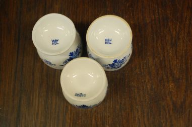 (n-7056) Delft Blue, käsitsimaalitud munatopsid, 3tk