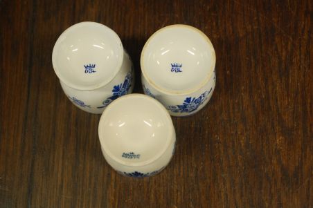 (n-7056) Delft Blue, käsitsimaalitud munatopsid, 3tk