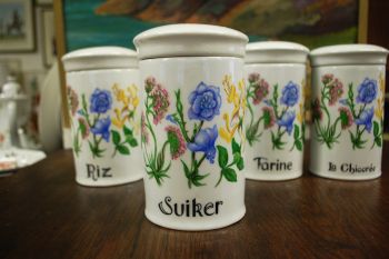 (n-7058) Du Val Du Cher Porcelaine, taimedega suured toosid, 4tk 2