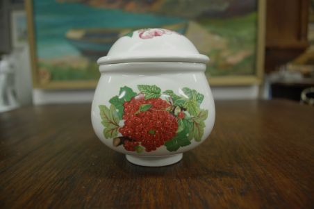 (n-7061) Portmeirion Pottery, puuviljadega toos (n-7061) Portmeirion Pottery, puuviljadega toos