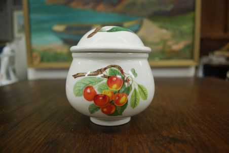 (n-7061) Portmeirion Pottery, puuviljadega toos (n-7061) Portmeirion Pottery, puuviljadega toos