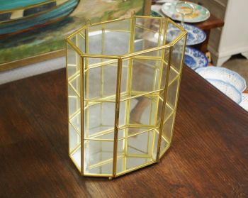 (n-7068) Suurem klaasist peegelseinaga ehtekapp