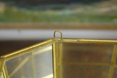 (n-7068) Suurem klaasist peegelseinaga ehtekapp