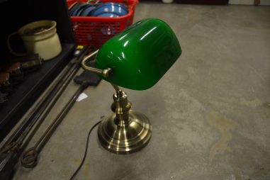 (L-684) Rohelise kupliga kirjutuslaua lamp