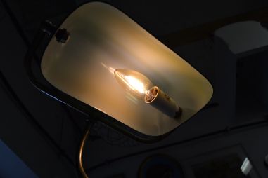 (L-684) Rohelise kupliga kirjutuslaua lamp