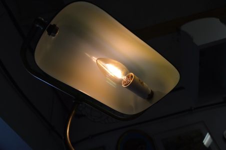 (L-684) Rohelise kupliga kirjutuslaua lamp