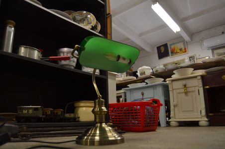 (L-684) Rohelise kupliga kirjutuslaua lamp