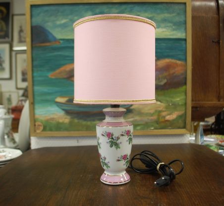 (n-7085) Roosa roosiline laualamp