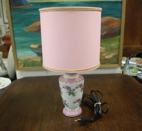 (n-7085) Roosa roosiline laualamp